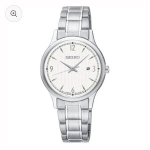 NIB seiko ladies watch, silver color with white dial